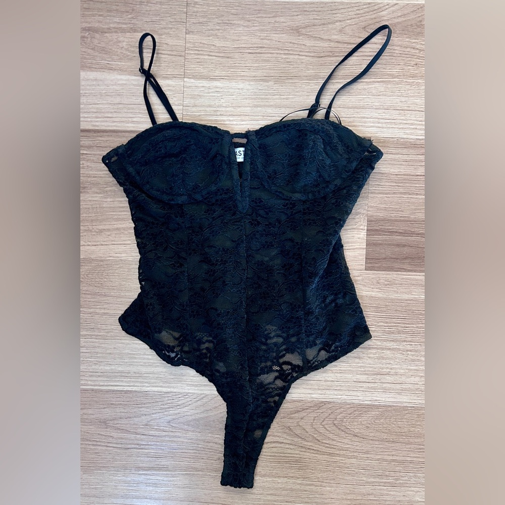 ASTR The Label Structured Lace Bodysuit Black Size Small Underwire - Picture 2 of 7
